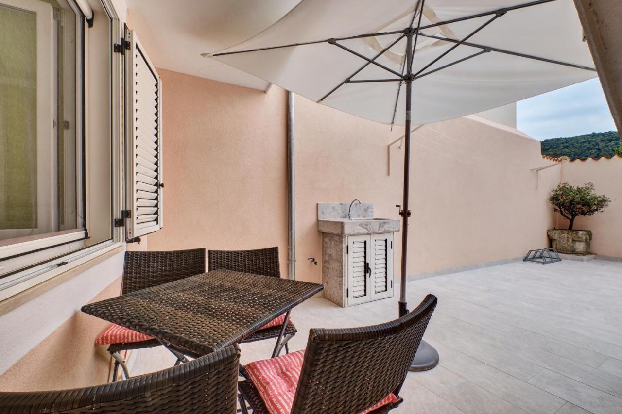 Apartments Ljubica Veli Lošinj Exteriér fotografie